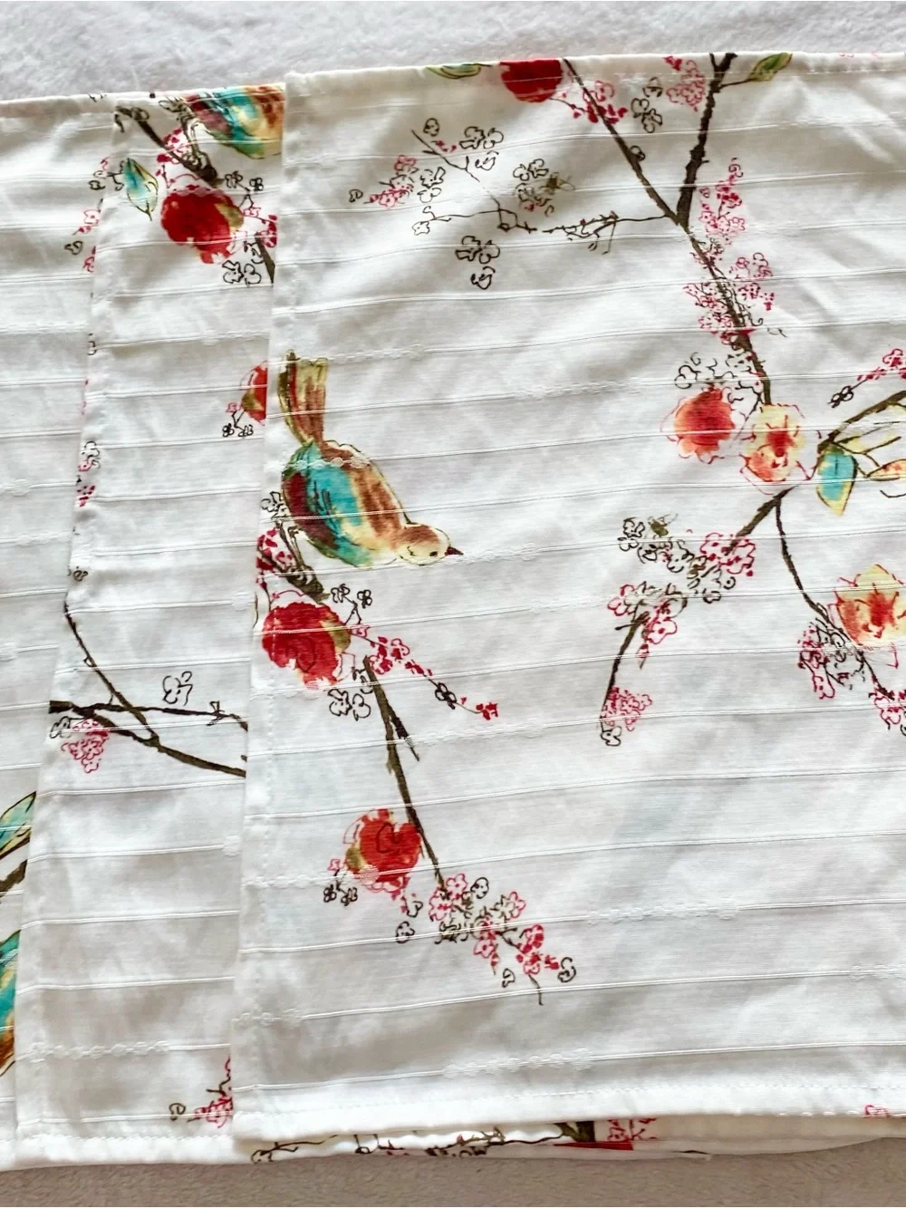Vintage White Table Linens Napkins with birds set of four
